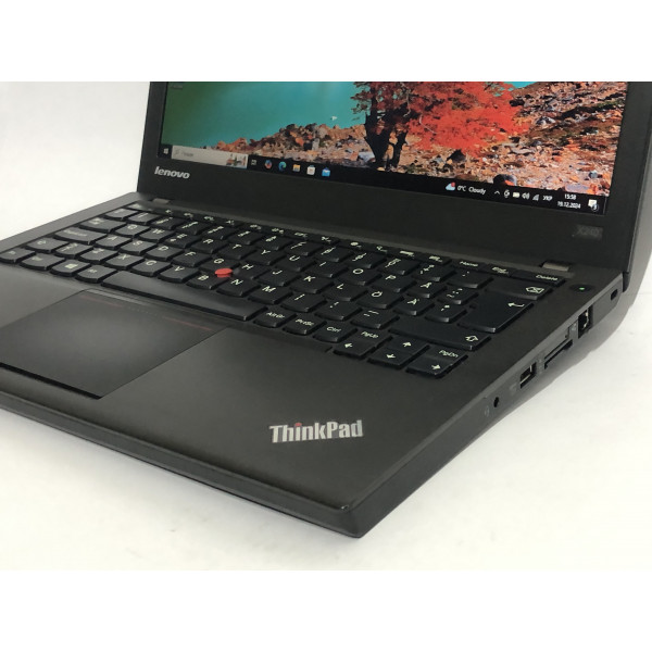 Ноутбук Lenovo ThinkPad X240 (LENX240E910) б.в