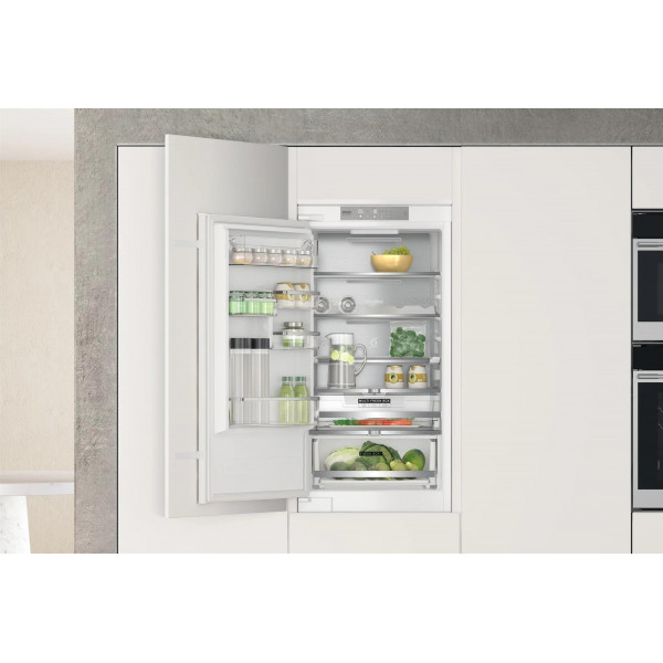 Вбудований холодильник Whirlpool WHC18T573