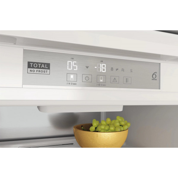 Вбудований холодильник Whirlpool WHC18T573