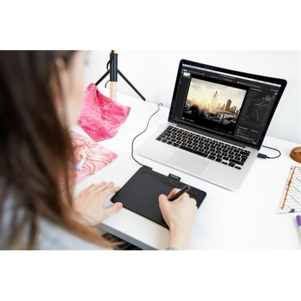 Графічний планшет Wacom Intuos S Black (CTL-4100K-S)