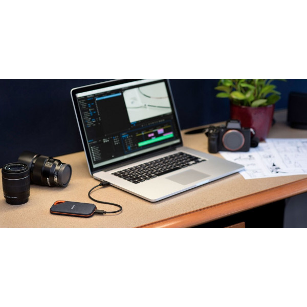 Накопичувач зовнішнійSSD USB Type-C 1.0TB SanDisk Extreme Portable E81 (SDSSDE81-1T00-G25)