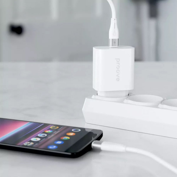 Мережевий зарядний пристрій Proove Rapid 20W White (WCRP20012102) + кабель Lightning