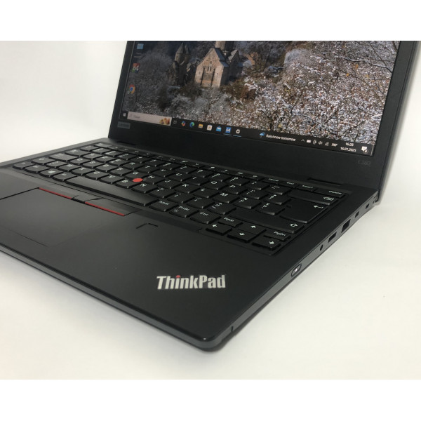 Ноутбук Lenovo ThinkPad L380 (LTPL380E910) б.в