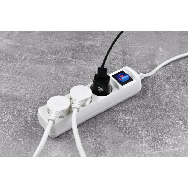 Фільтр живлення 2E (2E-U03ESM1.5) 3 розетки, 1.5 м, White