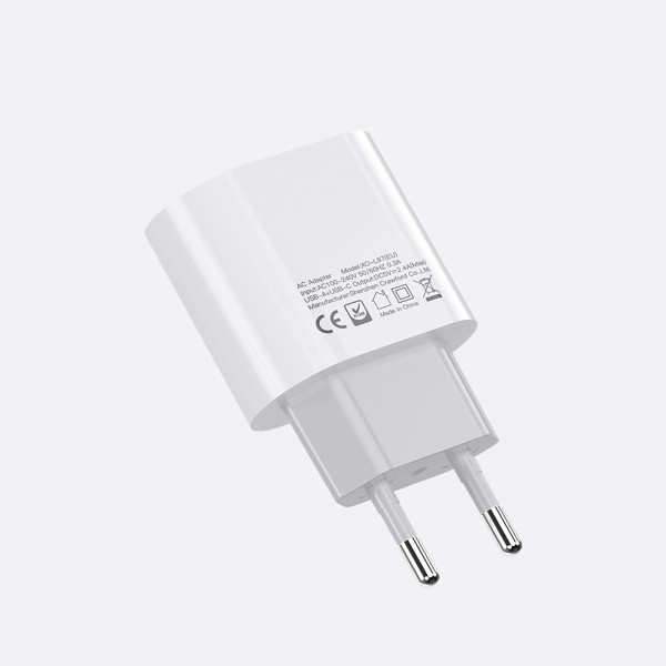 Мережевий зарядний пристрій XO L97 (1USB-С, 1USB, 2.4А) White (L97.white)