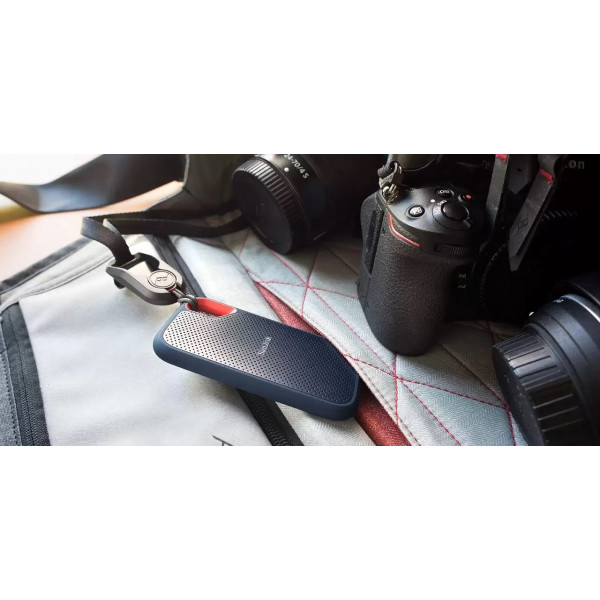 Накопичувач зовнішній SSD 4TB SanDisk Extreme Portable E61 (SDSSDE61-4T00-G25)