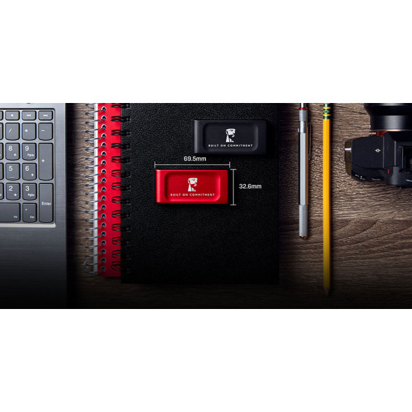 Накопичувач зовнішній SSD Portable USB 2.0ТB Kingston SXS1000 BoC Red (SXS1000R/2000GA)