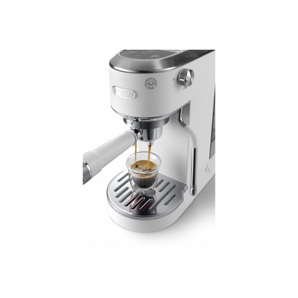 Кавоварка Delonghi EC 890.WI