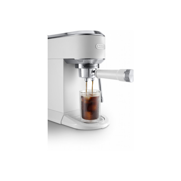 Кавоварка Delonghi EC 890.WI