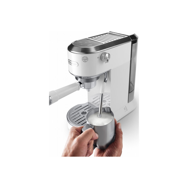 Кавоварка Delonghi EC 890.WI