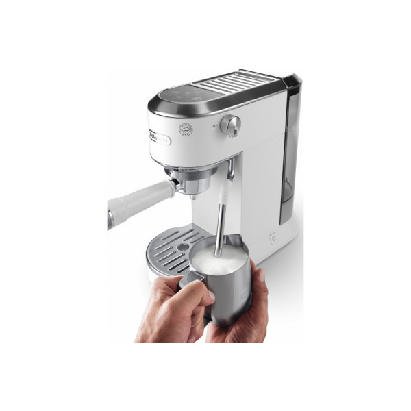 Кавоварка Delonghi EC 890.WI