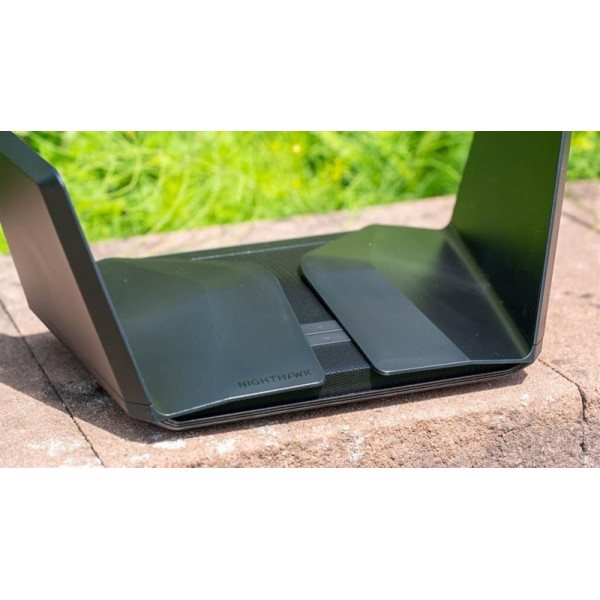 Маршрутизатор Netgear Nighthawk AX12 (RAX120-100EUS)