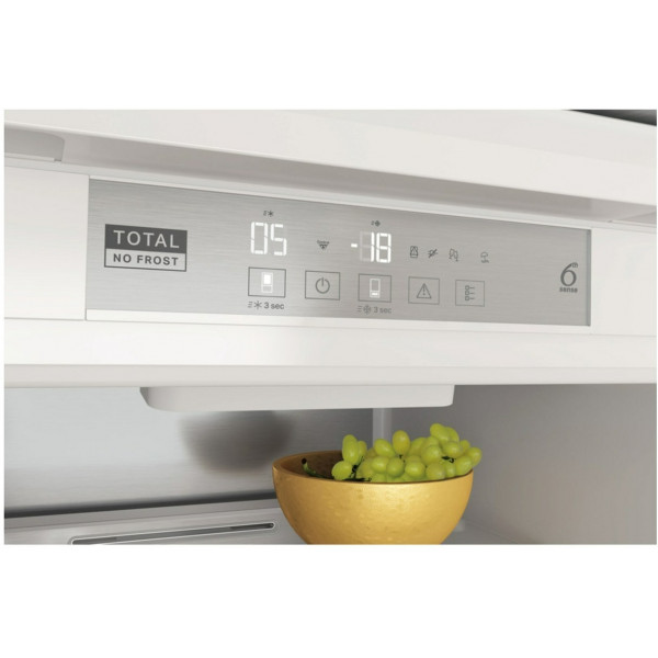Холодильник Whirlpool WHC18 T573