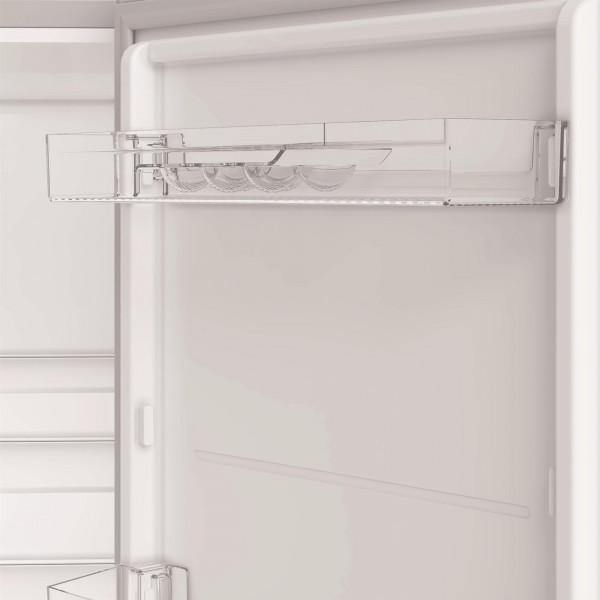 Холодильник Indesit INKS 1361 S4U1