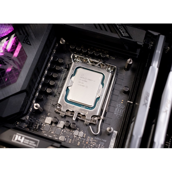 Процесор Intel Core i7 12700K 3.6GHz (25MB, Alder Lake, 125W, S1700) Box (BX8071512700K)