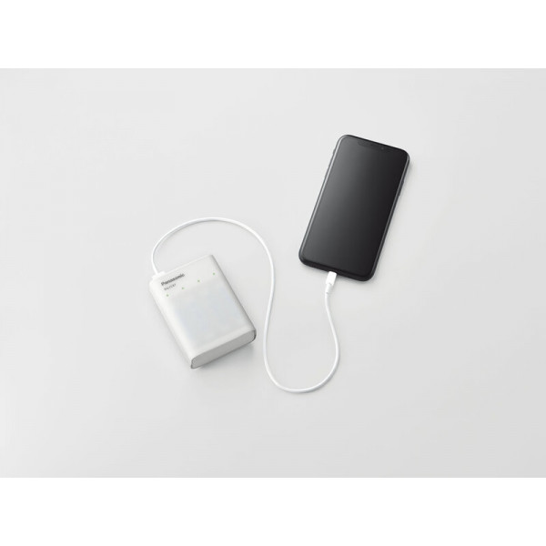 Зарядний пристрій Panasonic Eneloop ready USB in/out з функцією Power Bank + AA 2000 mAh