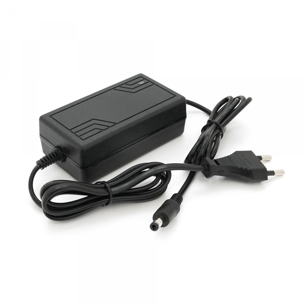 Зарядний пристрій для акумуляторів LiFePO4 12V(14,6V),4S,1,5A, штекер 5.5*2.5, з індикацією