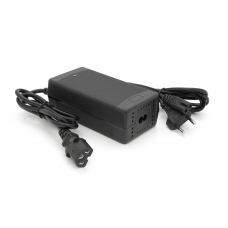 Зарядний пристрій акумуляторів LiFePO4 12V (14.6V), 4S,10A, штекер Triangle plug (T-tipe/C13/IEC). з індикацією, 133х67х45mm, 0.3kg