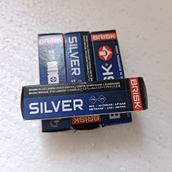 Свічки запалювання ВАЗ, Chery, Daewoo, Citroen, Opel 16клап двигуни (Silver DR15YS.1K) Brisk під газ