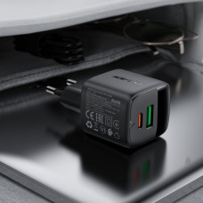 Мережевий зарядний пристрій ACEFAST A114 PD25W GaN charger (USB-A+USB-C) with digital display Black (6974316284437)