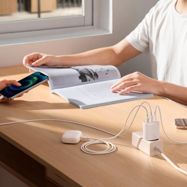 Мережевий зарядний пристрій Baseus Compact Charger 3U 17W EU Білий