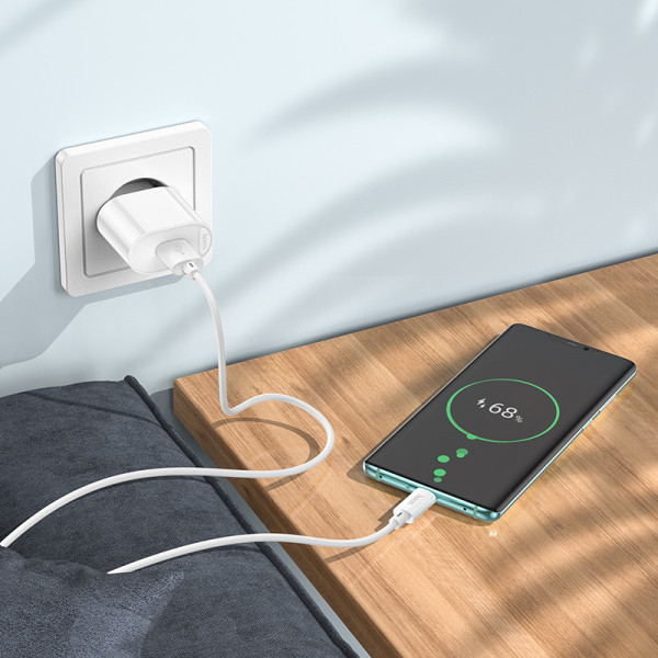 Мережевий зарядний пристрій HOCO C109A Fighter single port QC3.0 charger set(Type-C) White (6931474784834)