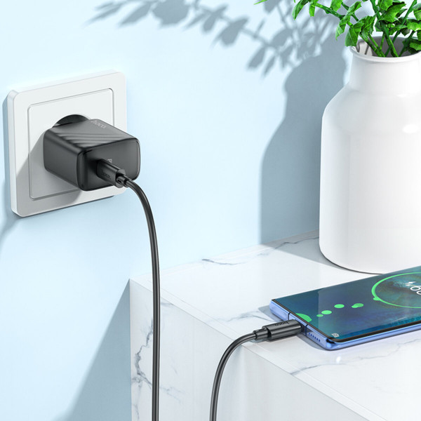 Мережевий зарядний пристрій HOCO CS22A Value single port PD30W charger set(Type-C to Type-C) Чорний