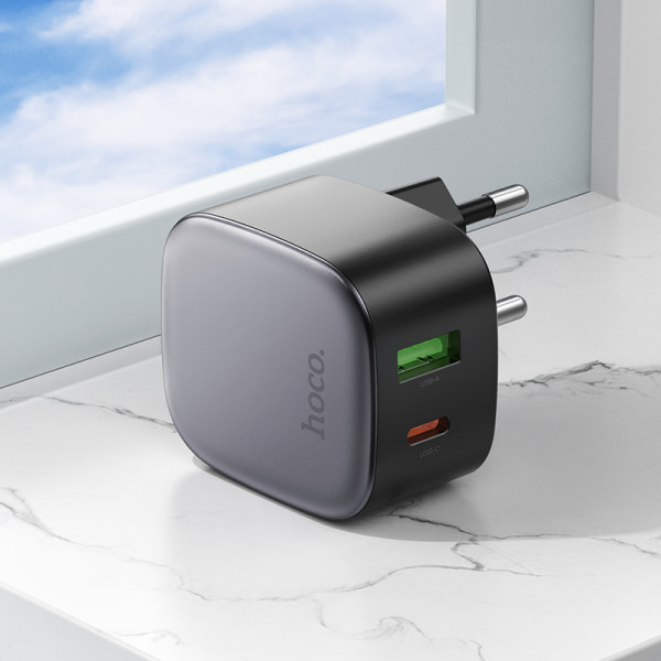 Мережевий зарядний пристрій HOCO CS32A Rise PD20W+QC3.0 charger Black (6942007617451)
