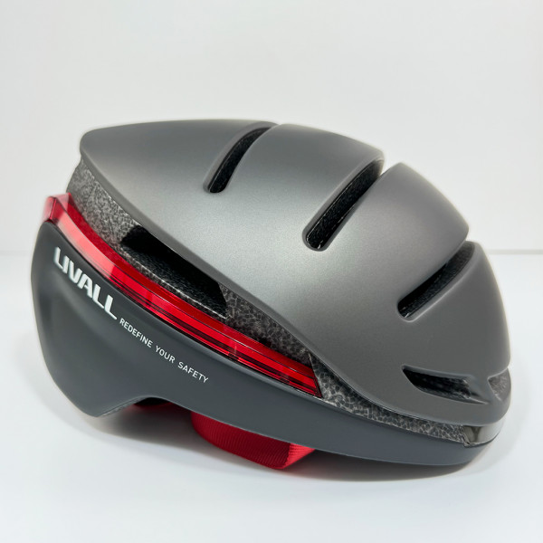 Захисний шолом Livall EVO21 (L) Dark Night (58-62см), передній та задній ліхтар поворотів та стопів, додаток, Bluetooth, пульт BR80 (LIV-LEVO21-5342)