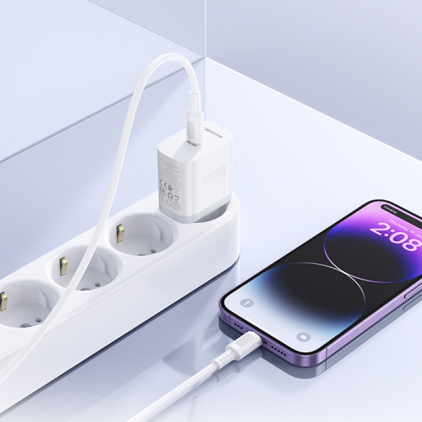 Мережевий зарядний пристрій з кабелем BOROFONE BA99A Breeze single port PD20W charger set(C to iP) White (6941991121364)