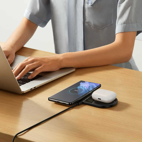 Бездротовий зарядний пристрій Baseus Digital LED Display 2in1 Wireless Charger 20W Чорний Universal version