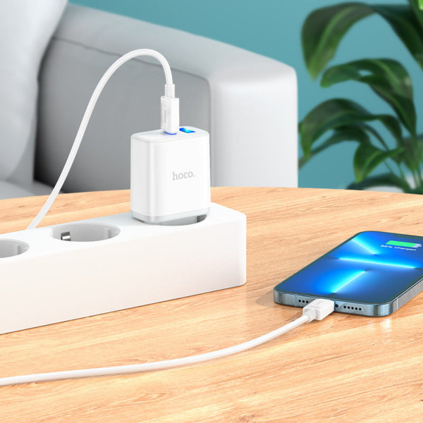 Мережевий зарядний пристрій HOCO C105A Stage dual port PD20W+QC3.0 charger set (C to iP)(EU) Білий