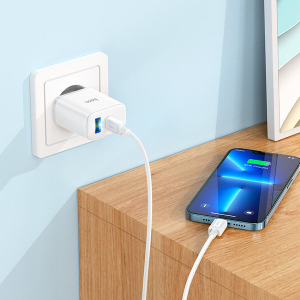 Мережевий зарядний пристрій HOCO C105A Stage dual port PD20W+QC3.0 charger set (C to iP)(EU) Білий