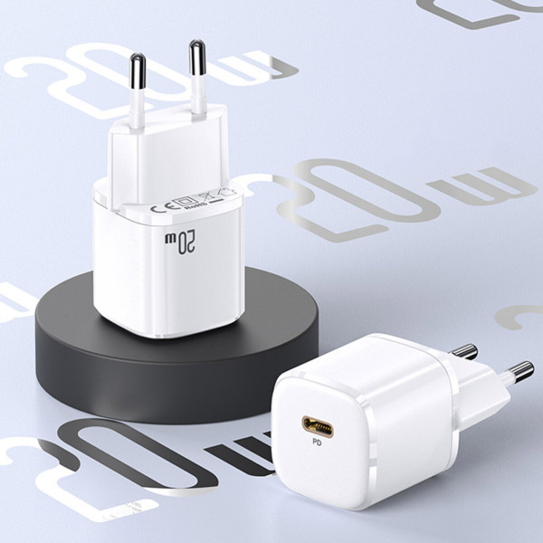 Мережевий зарядний пристрій Usams US-CC124 T36 20W Super Si PD Fast Charger(EU) White
