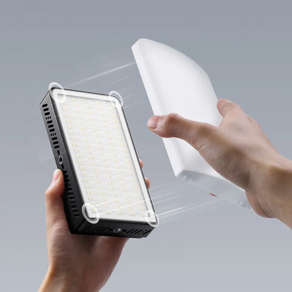 Відеосвітло Ulanzi LM-P40RGB Portable Video Light 40W RGB (L130)