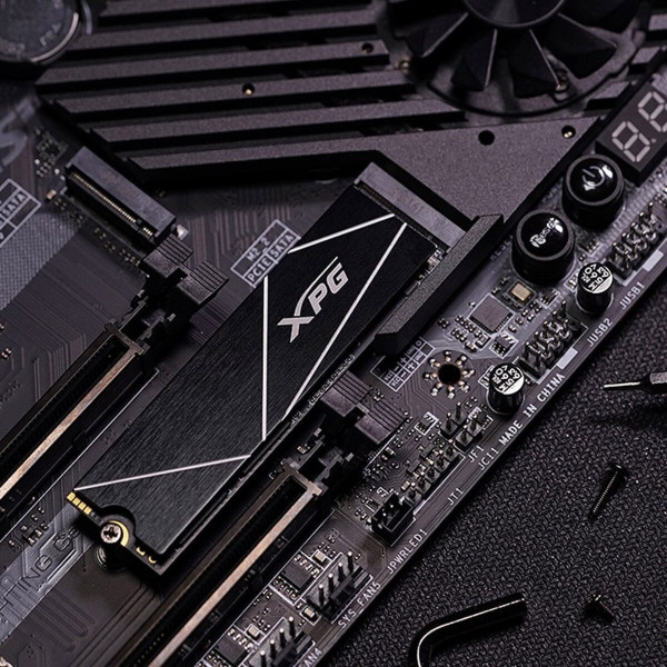 Накопичувач SSD M.2 ADATA GAMMIX S70 BLADE 2TB 2280 PCIe 4x4 NVMe 3D NAND Read/Write:7400/6800 MB/sec
