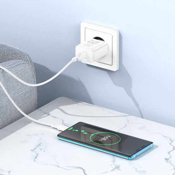 Мережевий зарядний пристрій BOROFONE BA72A Spring single port QC3.0 charger set(Type-C) 18W Білий