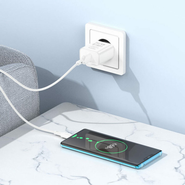 Мережевий зарядний пристрій BOROFONE BA72A Spring single port QC3.0 charger set(Type-C) 18W Білий