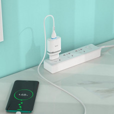 Мережевий зарядний пристрій HOCO C12Q Smart QC3.0 charger set(Type-C) 18W Білий