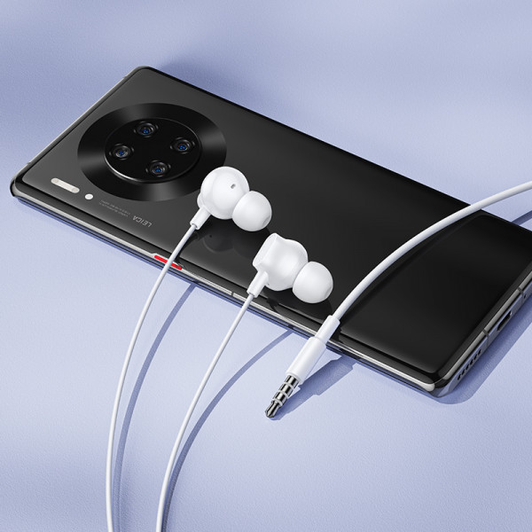 Навушники дротові HOCO M117 Victory universal earphones with microphone (3.5mm) White (6942007673228)