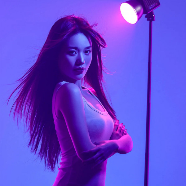 Відеосвітло Ulanzi Vijim 40W RGB COB Fill Light (L024 40WRGB) (L024)