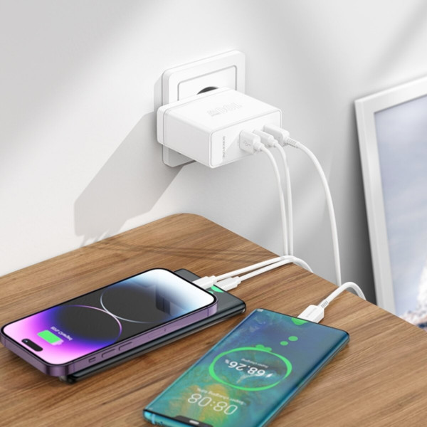 Мережевий зарядний пристрій BOROFONE BN11 Imperial PD100W three-port(2C1A) charger Білий