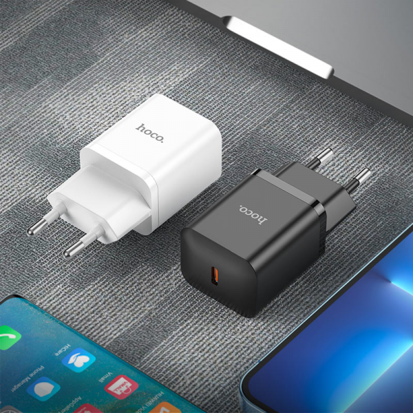 Мережевий зарядний пристрій HOCO N27 Innovative single port PD20W charger Чорний