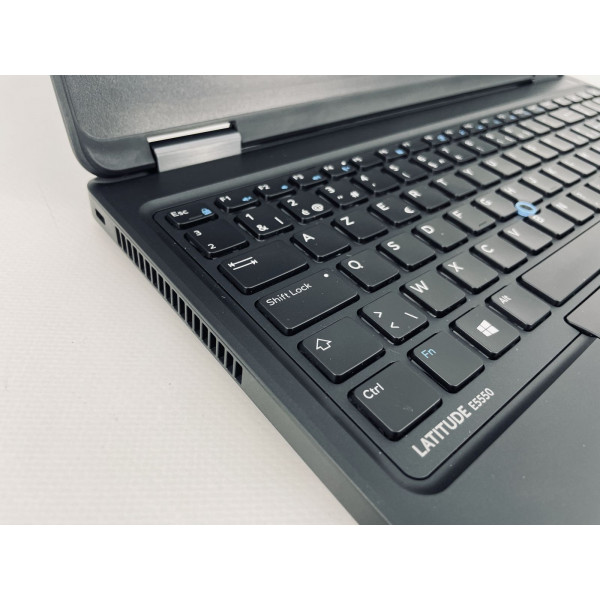 Б/У Ноутбук Dell Latitude E5550 FHD (i5-5200U/8/128SSD) - Class B