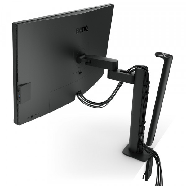 TFT 31.5" BenQ PD3205UA, IPS, 4K UHD, 99% sRGB, HDMI, DP, USB-С, USB-hub, HAS, колонки, темно- сірий