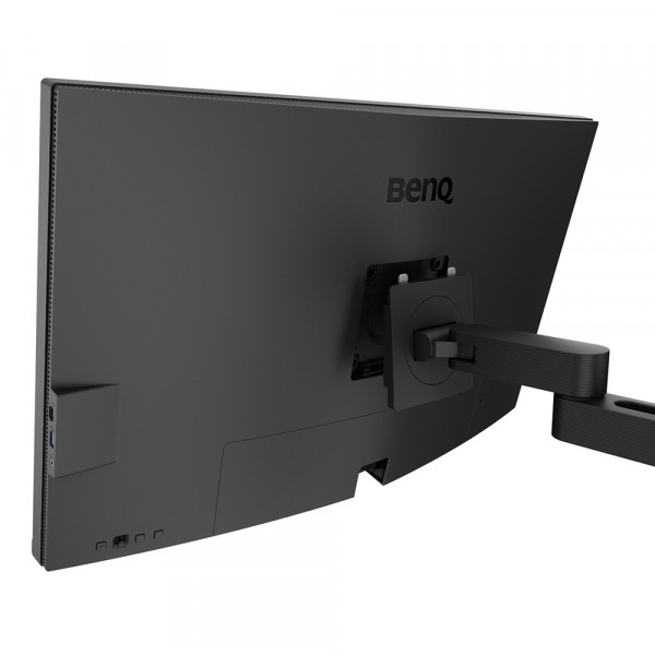 TFT 31.5" BenQ PD3205UA, IPS, 4K UHD, 99% sRGB, HDMI, DP, USB-С, USB-hub, HAS, колонки, темно- сірий