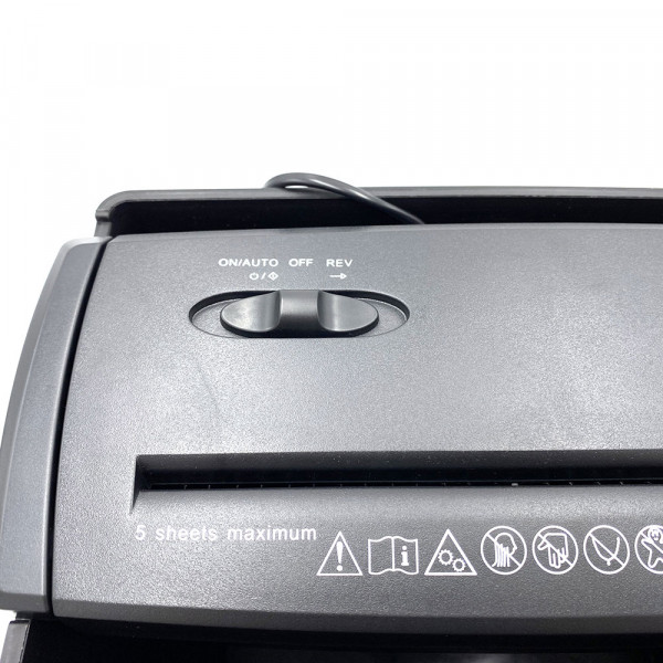 Знищувач документів Media-Tech MT215, CD/DVD discs & credit cards. 5 pages simultaneously