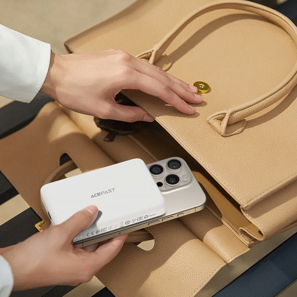УМБ Acefast Magnetic Wireless 10000mAh 20W PD,QC 3.0, QI 15W, ультра тонкий, M26 White