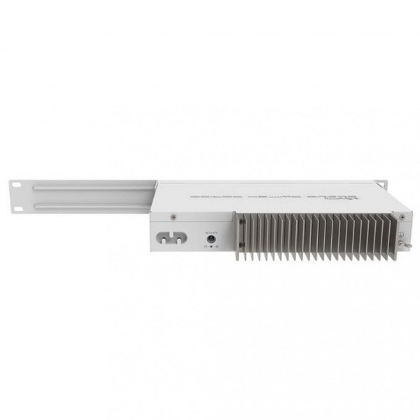 Комутатор Mikrotik CRS309-1G-8S+IN, 8xSFP+, 1хGE PoE In managment, RS232, L3)