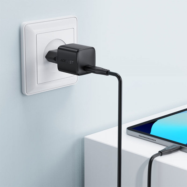 Зарядний пристрій 1xUSB-C 30W Gan A118 Fast Charger + USB-C cable black Acefast
